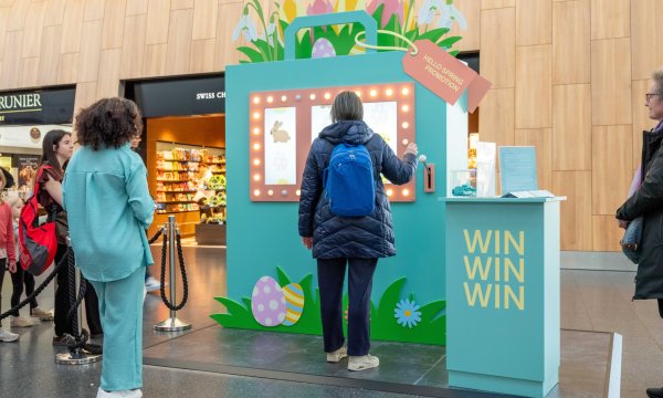 Hello Spring  Promotion am Flughafen Z&uuml;rich